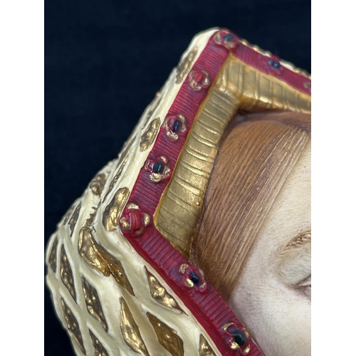 44 - A Bossons Catherine of Aragon detailed painted veil version chalkware head wall mask - approx. 15.5c... 