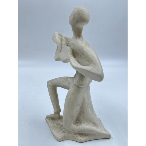 63 - A Bossons Mandolin Player pottery figurine from the Jazz Collection with certificate of authenticity... 