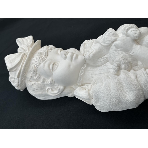 88 - A 1968 Bossons Mimi unpainted chalkware wall plaque - approx. 23cm high