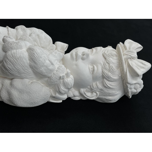 88 - A 1968 Bossons Mimi unpainted chalkware wall plaque - approx. 23cm high