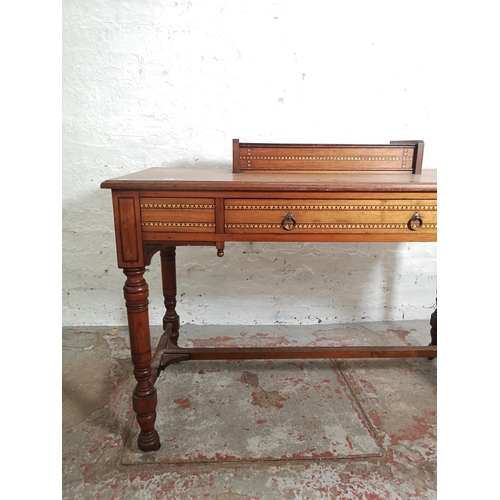 353 - An Edwardian inlaid mahogany dressing table with single drawer, lidded box and lower stretcher - app... 