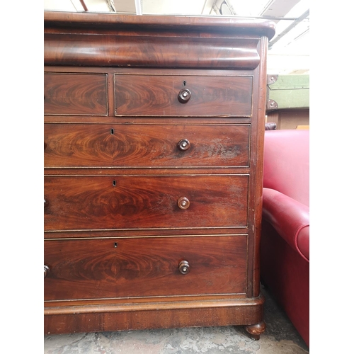 366 - A Victorian mahogany chest of two short over three long drawers with upper secret drawer - approx. 1... 