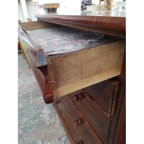 366 - A Victorian mahogany chest of two short over three long drawers with upper secret drawer - approx. 1... 