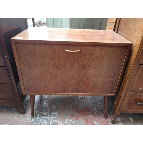 473 - A mid 20th century walnut record cabinet with fitted interior - approx. 69cm high x 70cm wide x 38cm... 