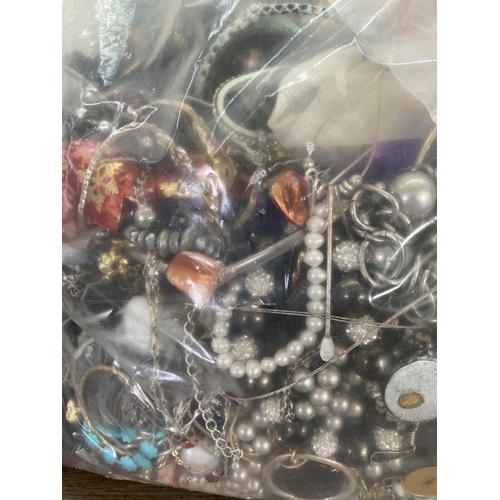 138 - Approx. 10kg of costume jewellery to include bangles, necklaces, rings, earrings etc.