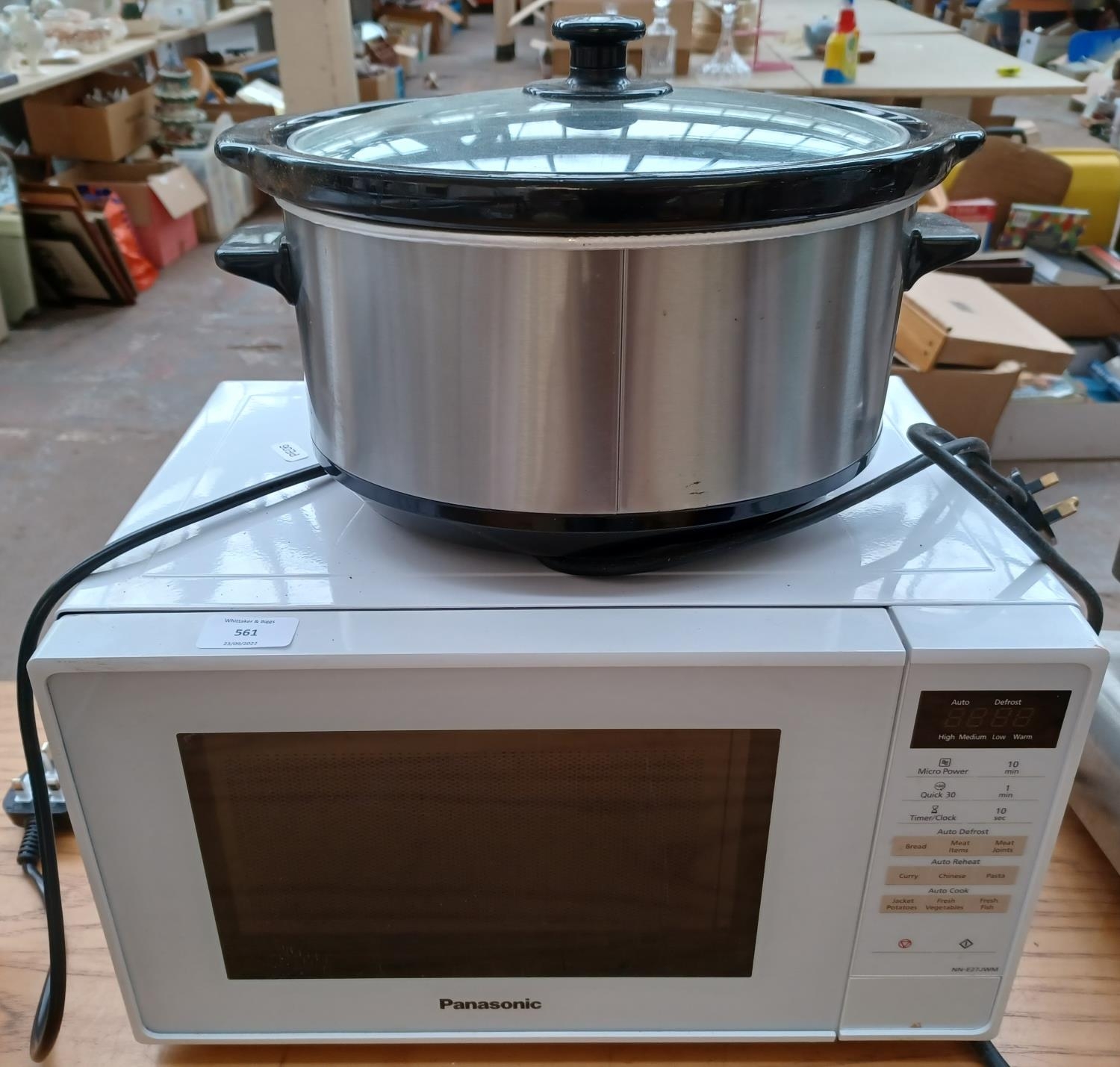 Two items, one Panasonic NNE27JWM 800W microwave and one Lakeland slow