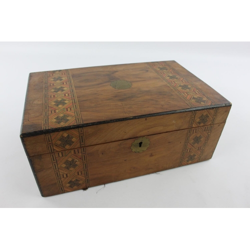 211 - A 19th century inlaid walnut writing slope