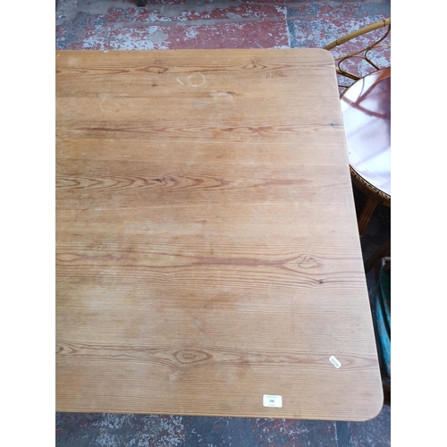 290 - A Victorian pine farmhouse dining table - approx. 75cm high x 108cm wide x 120cm long