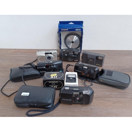 440 - Eight Olympus items to include cased µ[mju:]-1 35mm compact camera, cased µ[mju:] Zoom 35mm compact ... 