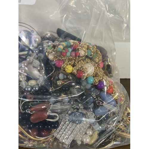 109 - Approx. 5kg of costume jewellery