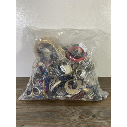 113 - Approx. 5.5kg of costume jewellery