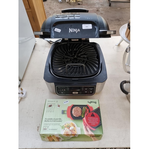 611 - A Ninja AG301UK health grill and airfryer with accessories and instruction manual