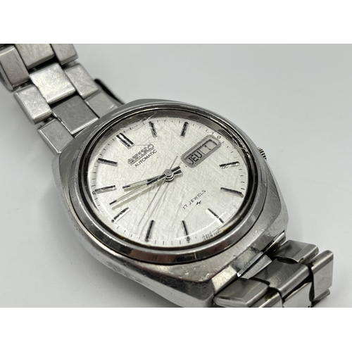 1223 - Two Seiko automatic men's wristwatches