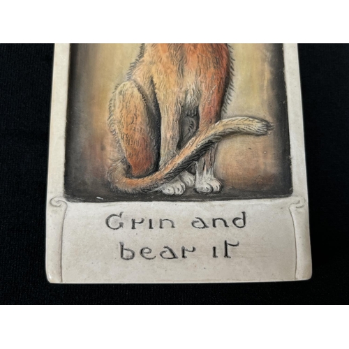 174 - A Bossons Ivorex Cheshire Cat plaque - approx. 15cm high x 8.5cm wide