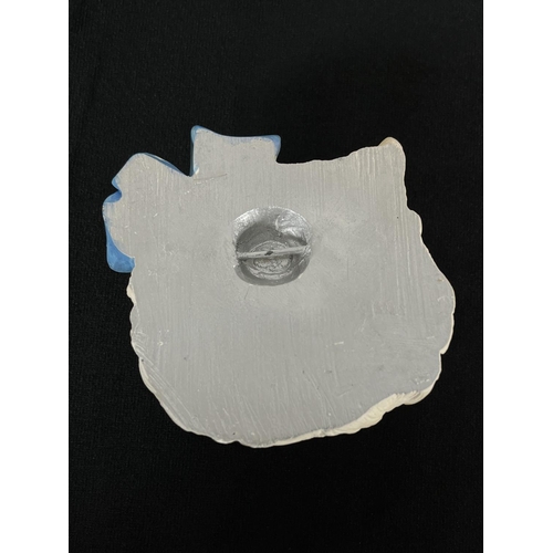 207 - Two Bossons Persian miniature chalkware cat head figurines comprising White and Black