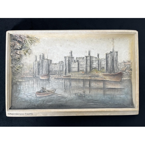 233 - A Bossons Ivorex Caernarvon Castle sample chalkware wall plaque