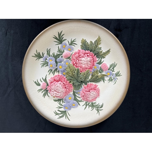 239 - A 1958 Bossons Chrysanthemums chalkware wall plaque