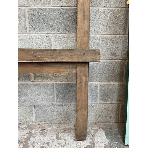 1006 - An early 20th century beech artist's easel - approx. 192.5cm high x 130cm wide x 67cm deep