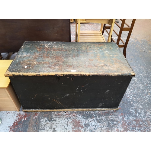 1126 - A Victorian stained pine blanket box - approx. 54cm high x 106cm wide x 56cm deep