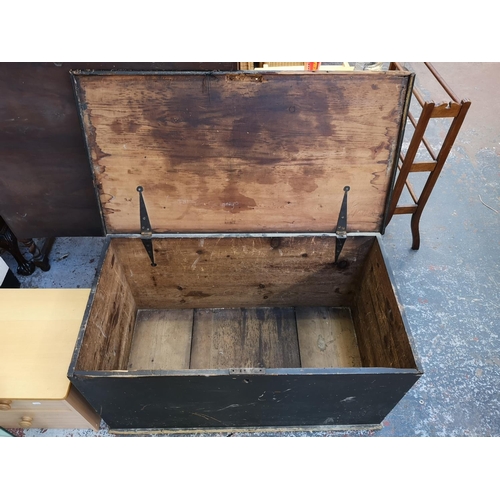 1126 - A Victorian stained pine blanket box - approx. 54cm high x 106cm wide x 56cm deep