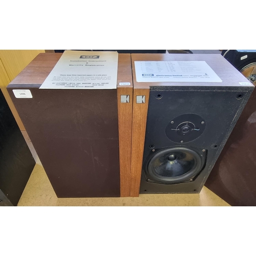 1496 - A pair of KEF Electronics Ltd Corelli Type SP1051 8Ω two way bookshelf hi-fi speakers