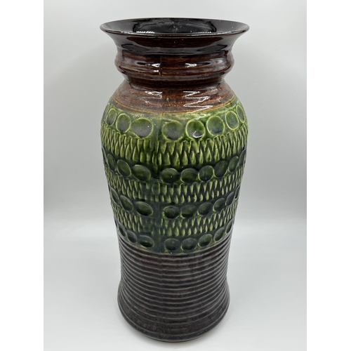 251 - A mid 20th century West German Bay Keramik 76-40 floor vase