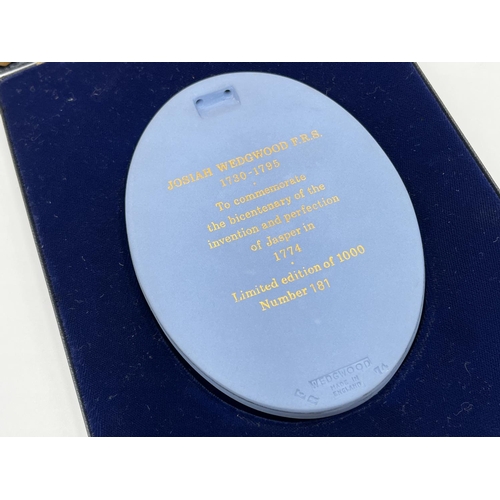 275 - A cased Wedgwood pale blue Jasperware Josiah Wedgwood limited edition 181 of 1,000 cameo plaque - ap... 