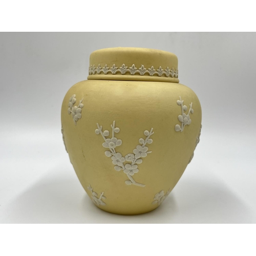 290 - A Wedgwood primrose yellow Prunus Blossom ginger jar and cover - approx. 13cm high