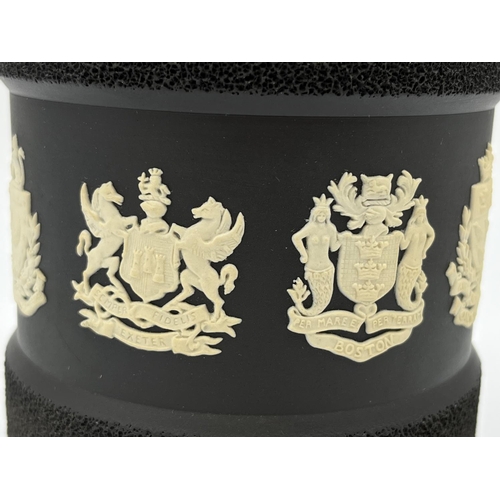 319 - A Wedgwood black Jasperware tobacco jar - approx. 12cm high