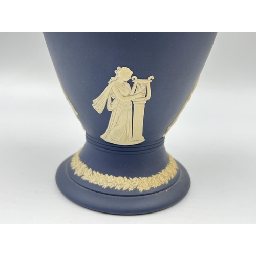 331 - A Wedgwood Portland blue Jasperware vase - approx. 20cm high