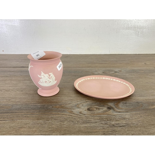 341 - Nine pieces of Wedgwood pink Jasperware to include 23cm plate, 9cm urn vase, 13cm bud vase etc.