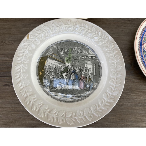 402 - A collection of ceramic collector's plates to include Adams The Birds of America, Coalport Queen Eli... 