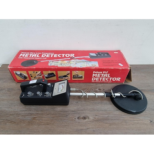 864 - A boxed Micronta Deluxe Very Low Frequency metal detector