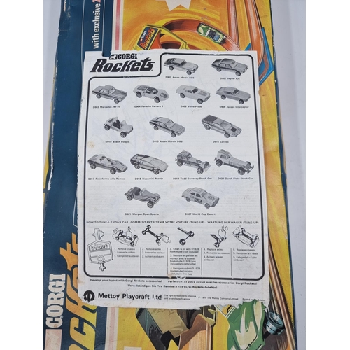 482 - A boxed vintage Corgi no. 2074 Rockets Triple Loop speed circuit with instruction manual