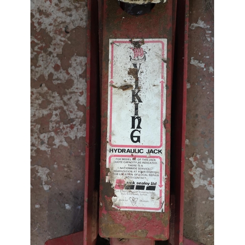 245A - A Viking hydraulic trolley jack