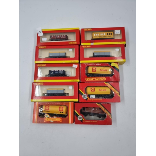 522 - Ten boxed Hornby 