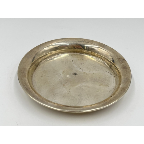 1251 - A hallmarked Birmingham silver circular dish, dated 1969 - approx. gross weight 80 grams and approx.... 