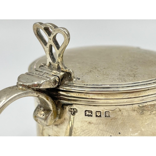 1253 - A Charles & Richard Comyns hallmarked London silver mustard pot with hallmarked sterling silver spoo... 