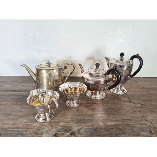 427 - Five pieces of silver plated ware to include Viners of Sheffield coffee pot, Viners of Sheffield Alp... 