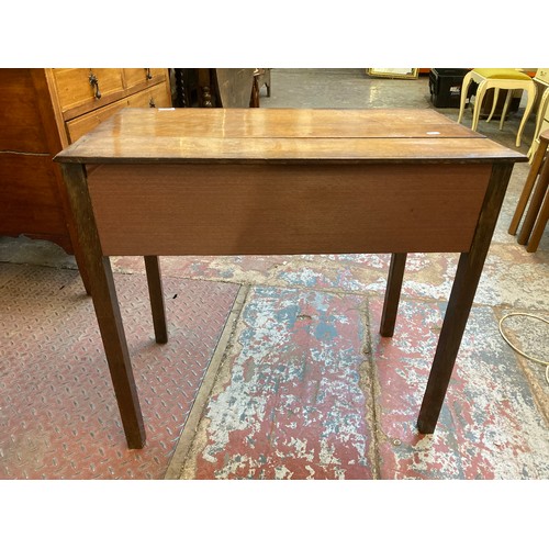 50 - A Georgian oak and mahogany crossbanded single drawer side table - approx. 68cm high x 78cm wide x 4... 