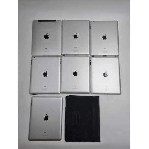 744 - Eight Apple iPads