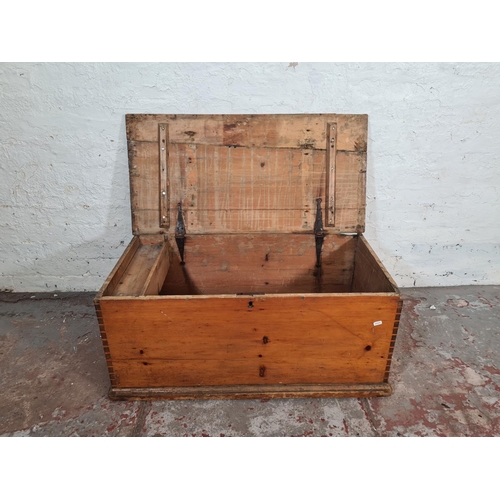 103 - A Victorian pine blanket box - approx. 41cm high x 94cm wide x 47cm deep