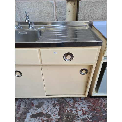 145 - A 1950s Elizabeth Anne kitchen sink unit - approx. 95cm high x 160cm wide x 53cm deep