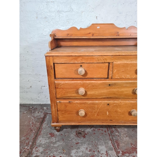 31 - A Victorian pine chest of two short over two long drawers with gallery back - approx. 102cm high x 1... 