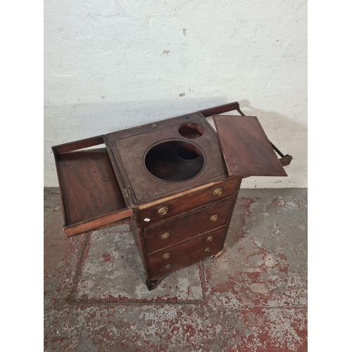 42 - A Regency mahogany gentleman's washstand - approx. 80cm high x 90cm wide when extended x 44cm deep