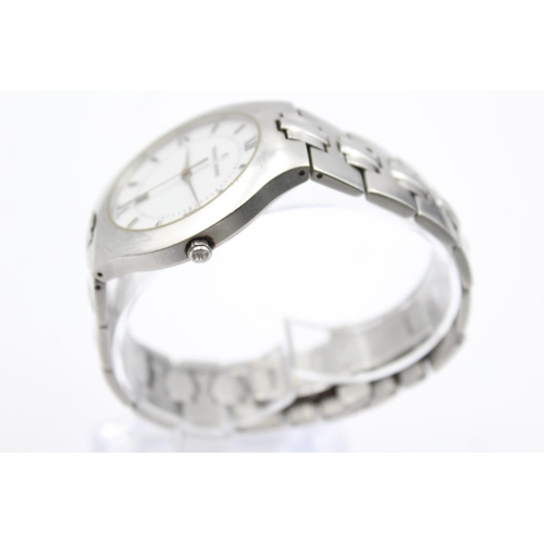 1141 - A Maurice Lacroix stainless steel quartz men's wristwatch