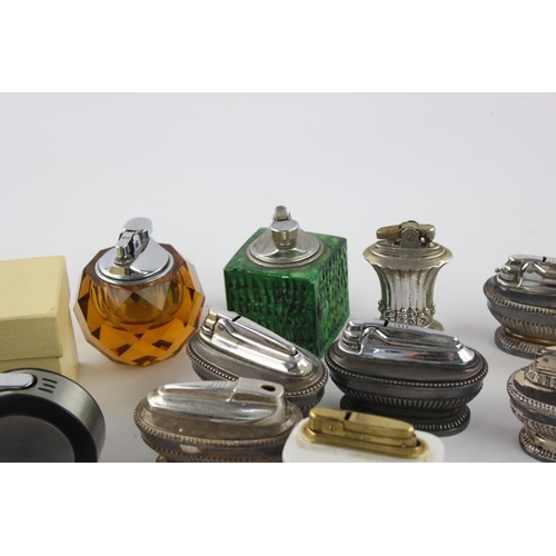 475 - Twenty vintage table lighters