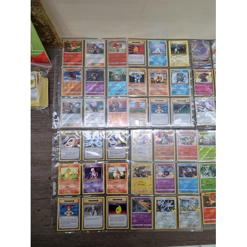 350 - A collection of Pokémon trading cards