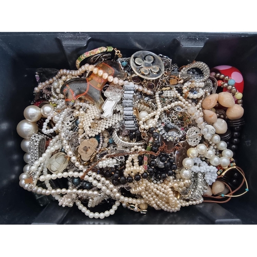 365 - Approx. 9kg of costume jewellery