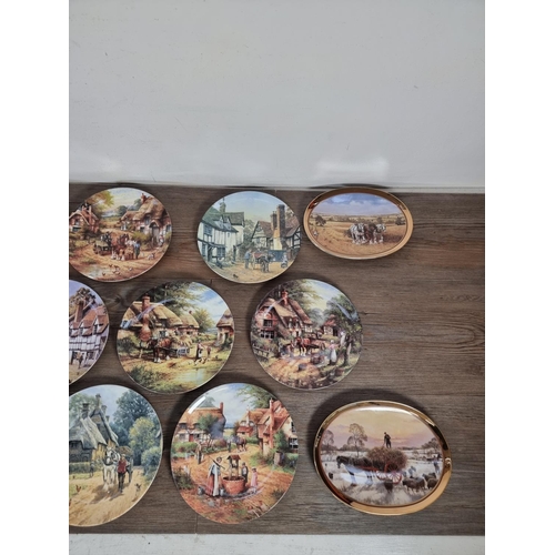 273 - A collection of ceramic limited edition collector's plates to include Wedgwood, Royal Doulton, Daven... 